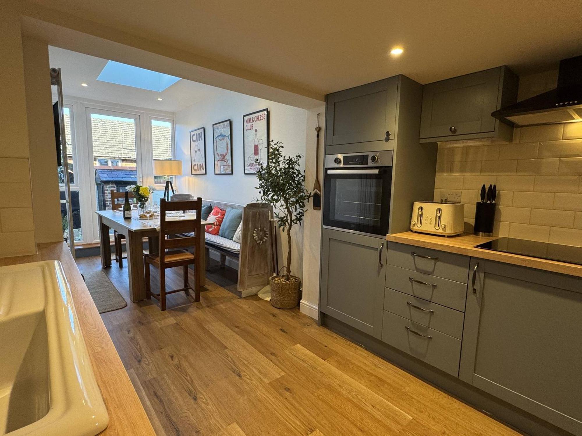 Villa Driftwood House - Luxury Dog-Friendly Townhouse In Cowes, Steps From Marina à Cowes  Extérieur photo
