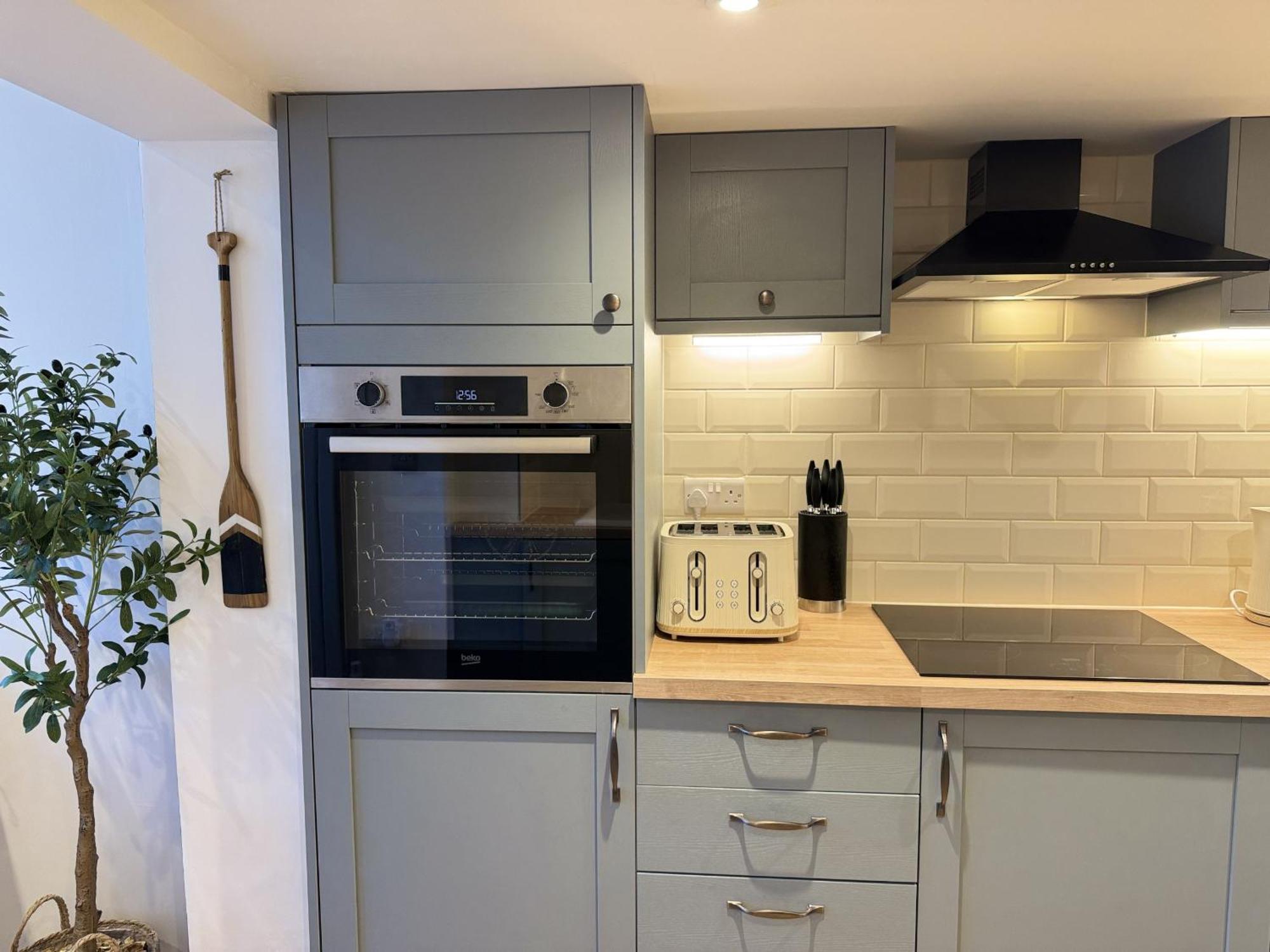 Villa Driftwood House - Luxury Dog-Friendly Townhouse In Cowes, Steps From Marina à Cowes  Extérieur photo